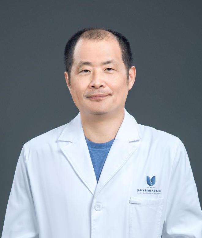 李鲁明
