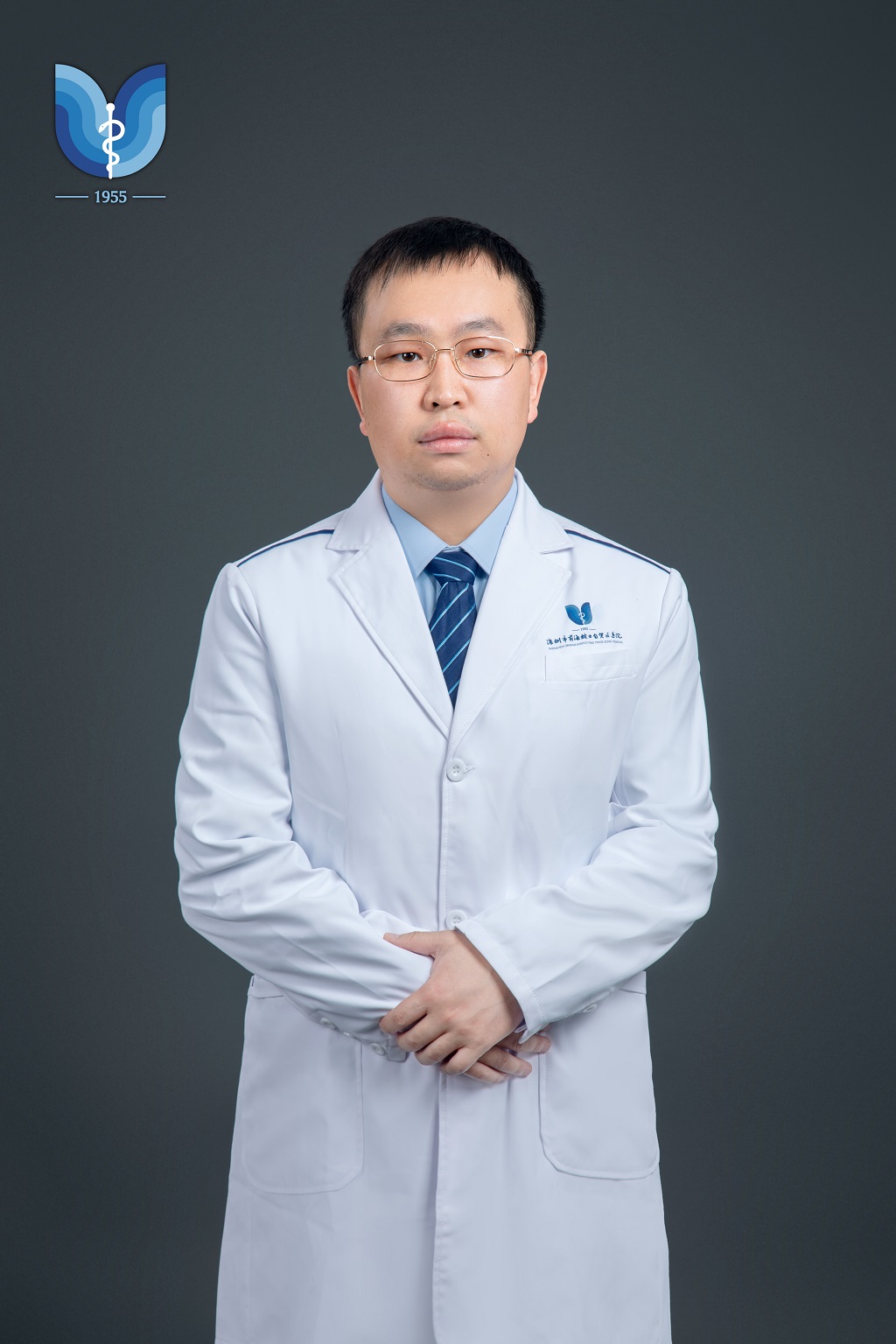 管鹏