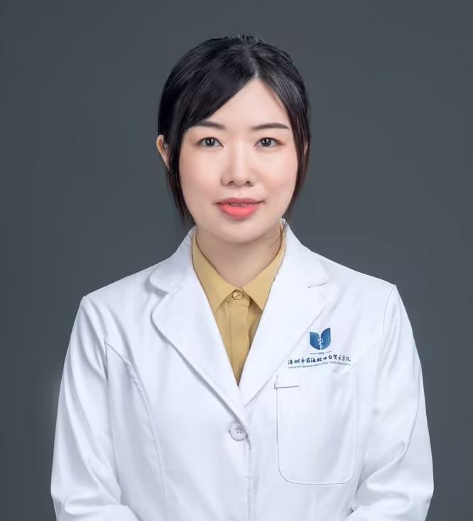 陈嘉丽